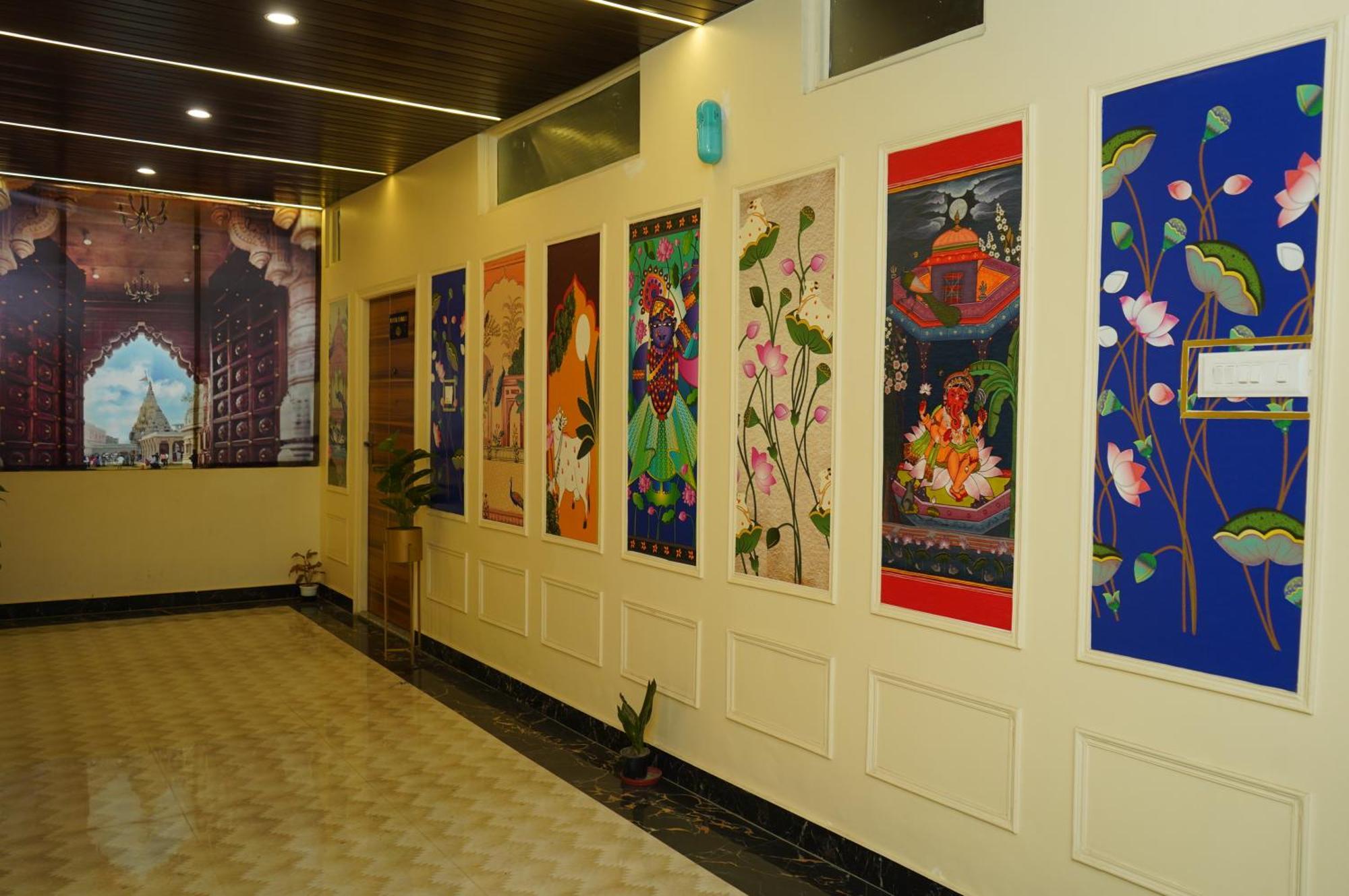 Golden Lotus Hotel 4*