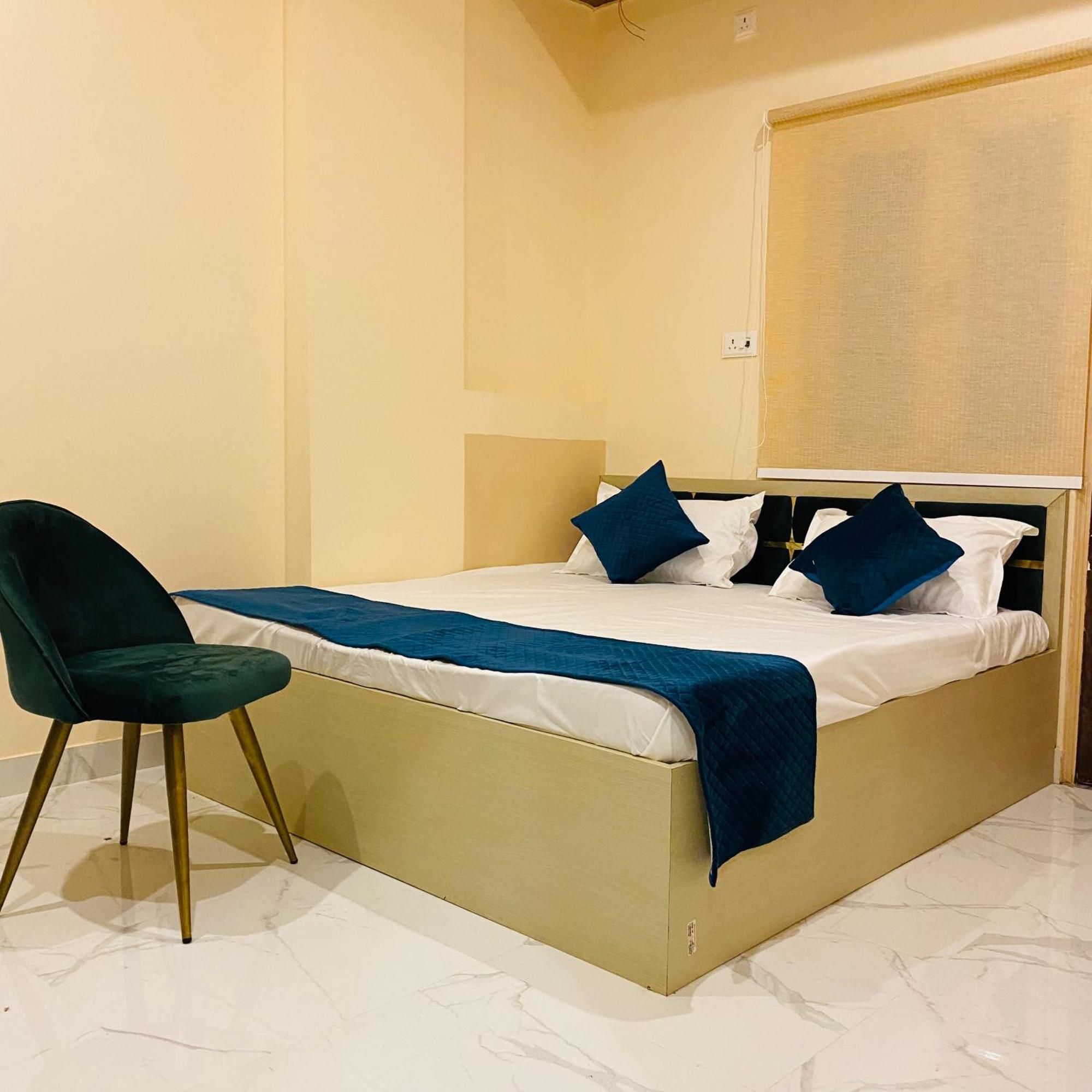 Hotel Golden Lotus Varanasi