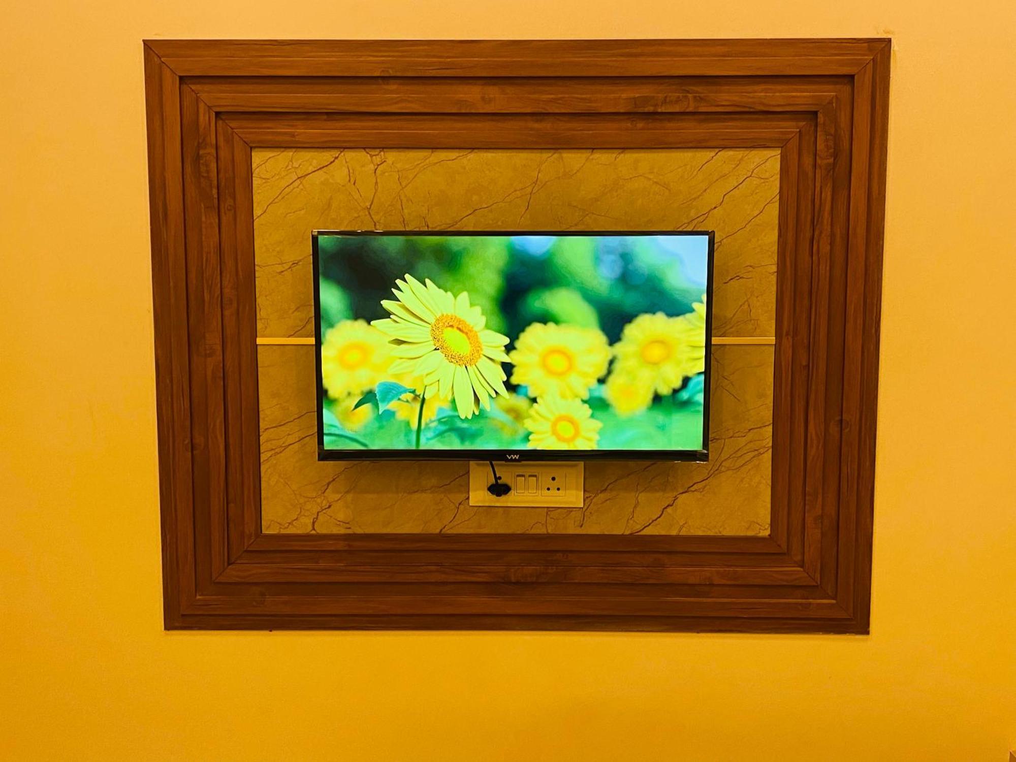 Hotel Golden Lotus Varanasi